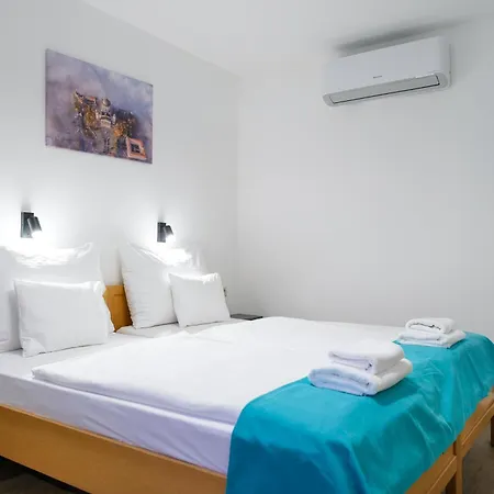 Adalbert Boldog Meszlényi Zoltán Ház Esztergom