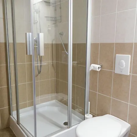 Adalbert Szent Gyoergy Haz Hotel
