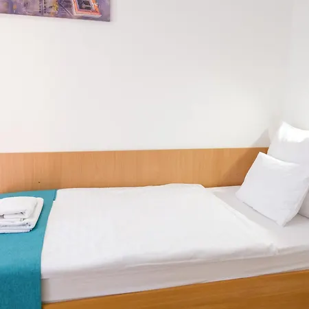 Adalbert Boldog Meszlenyi Zoltan Haz 에스테르곰