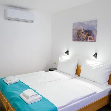 Adalbert Boldog Meszlenyi Zoltan Haz