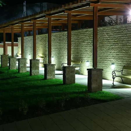 Adalbert Szent György Ház Hotel 2*