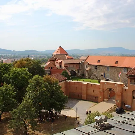 Adalbert Szent Gyoergy Haz Hotel