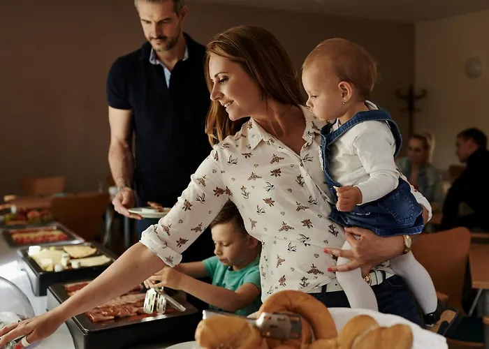 Hotel Adalbert Boldog Meszlenyi Zoltan Haz Esztergom