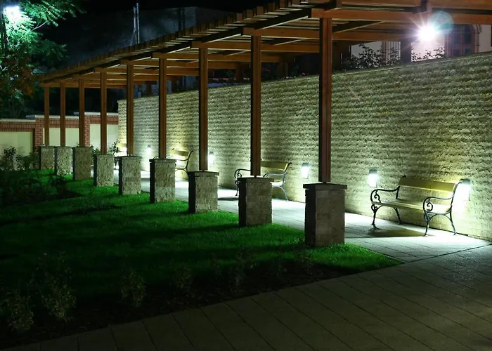 Adalbert Boldog Meszlenyi Zoltan Haz Hotel 2*